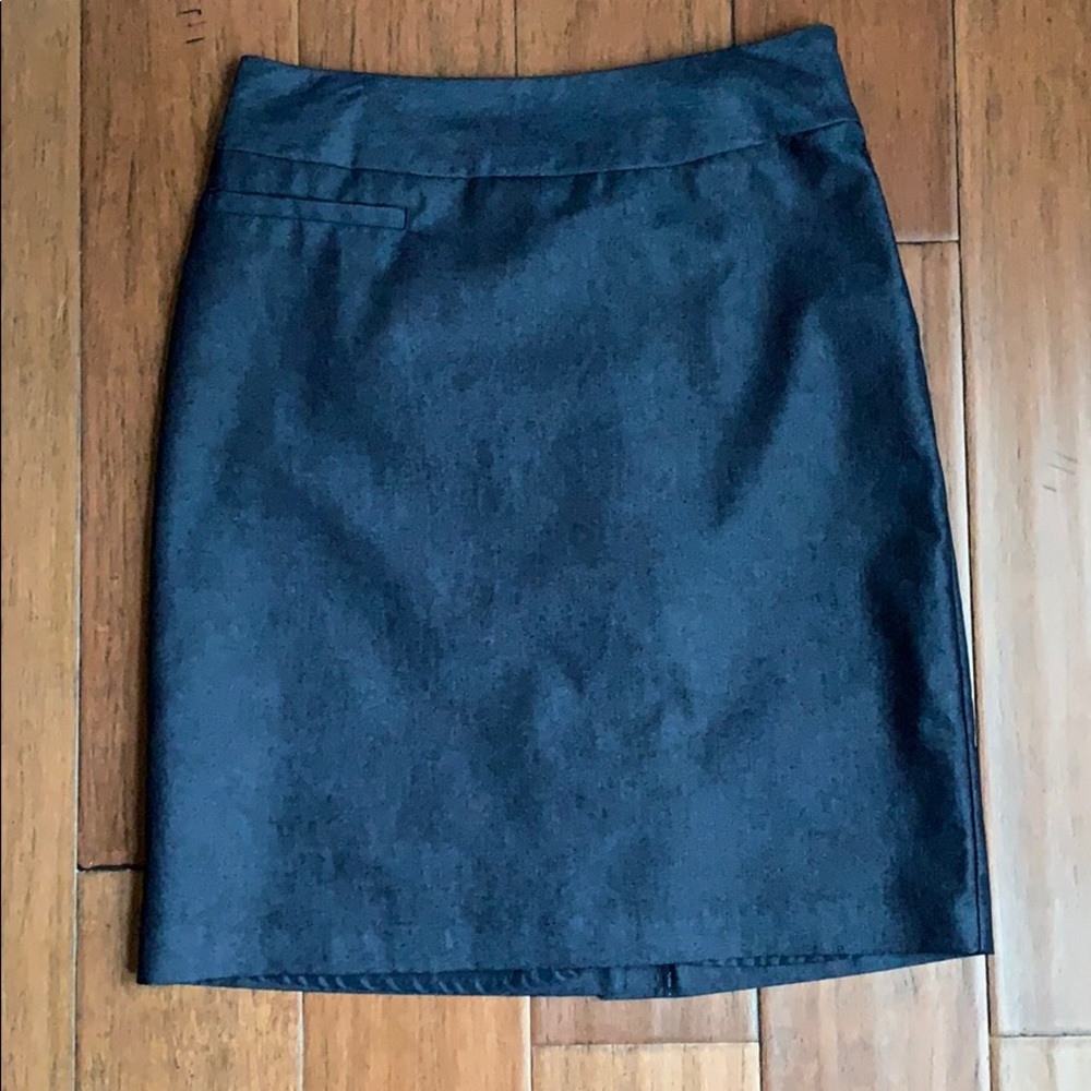 👗Merona Navy Skirt